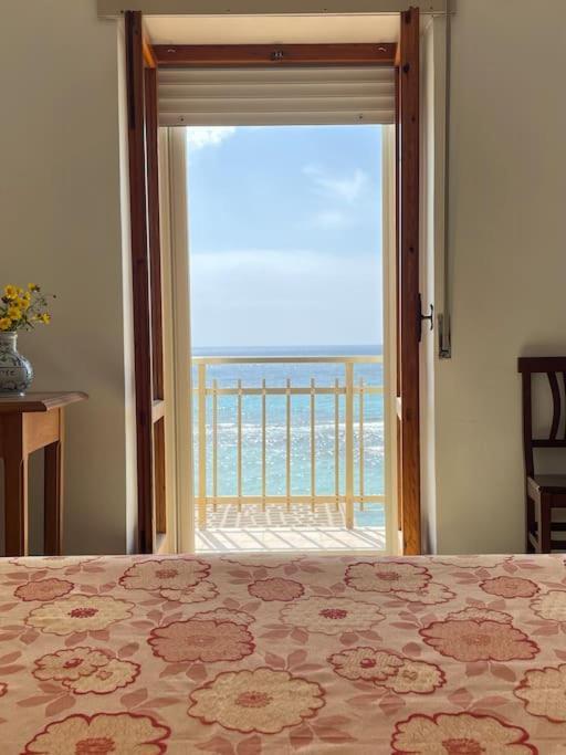Panoramico Appartamento Lido Conchiglie غالّيبولي المظهر الخارجي الصورة